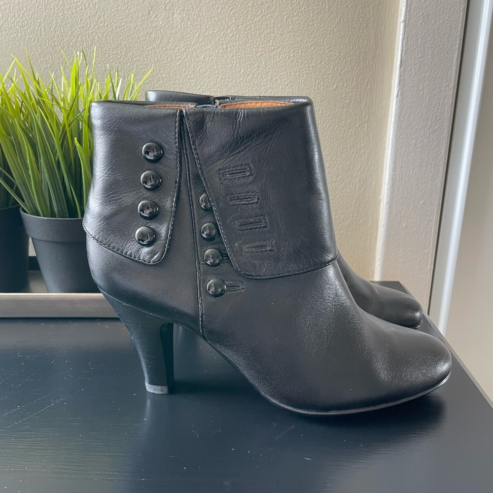 Söfft - Black Leather Boots - USA 7.5